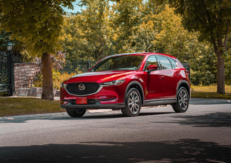  Mazda CX-5 Signature Skyactiv-D 2018 года  (CA) (фото 1 из 20)